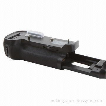 Battery Grip, 1 EN-EL 15 Power Source, 0 to 40°C/32 to 104°F Operating Temperature